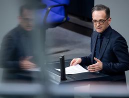 Außenminister Heiko Maas sprach im Bundestag von einem "sehr weiten Weg" zu einem Friedensvertrag in Afghanistan. Foto: picture alliance/Bernd von Jutrczenka/dpa