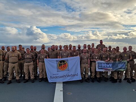 Die Truppenkameradschaft des Einsatzversorgers Frankfurt am Main. Foto: DBwV/LV Nord