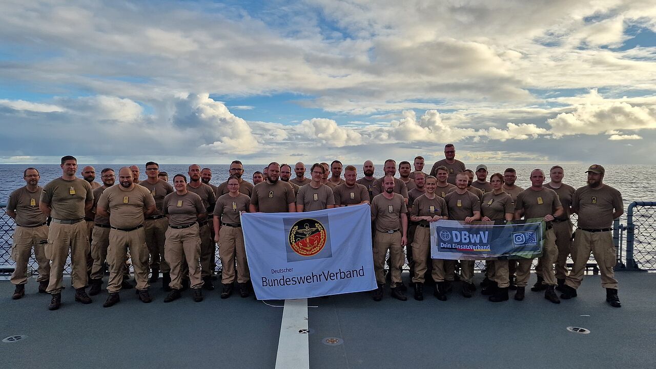 Die Truppenkameradschaft des Einsatzversorgers Frankfurt am Main. Foto: DBwV/LV Nord