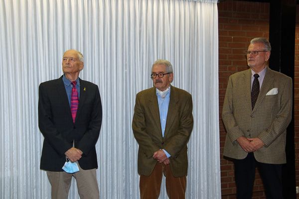 Ebenso wurden Hans Jürgen Holm (v.l.n.r.), Friedhelm Lindemeyer und Ulrich Bolle geehrt. Foto: DBwV/Jürgen Friedrich Kanert