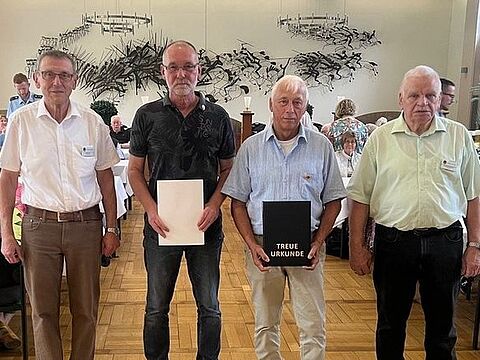 Manfred Lidl (von links), Frank Wedemeyer, Wolfgang Dumke und vom Vorstand Manfred Stüdemann. Foto: DBwV