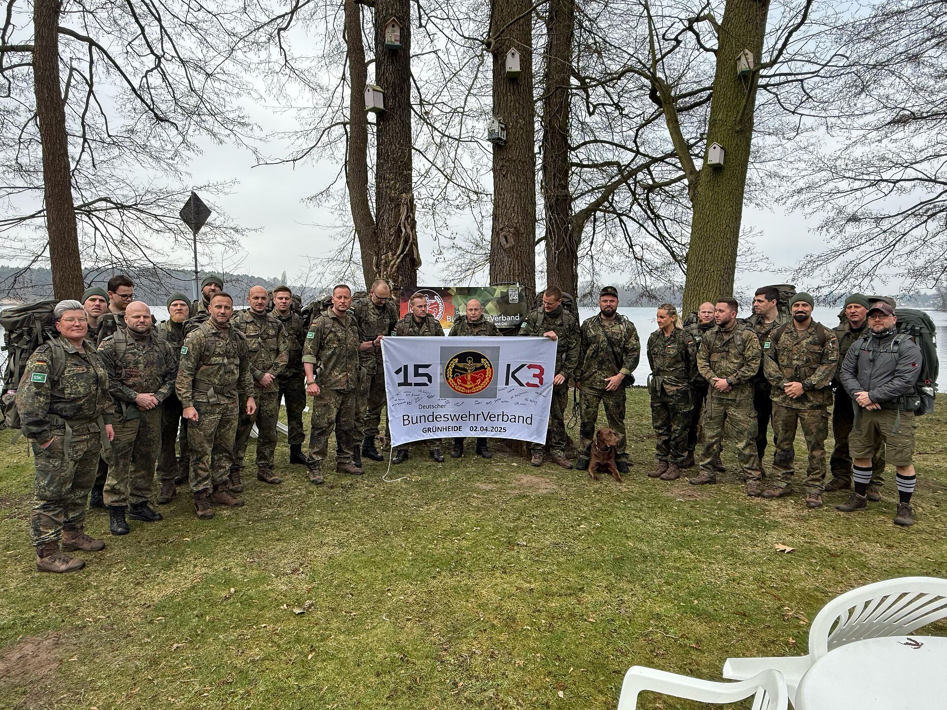 Die Marschgruppe der Lufttransportgruppe der Flugbereitschaft war rund um Grünheide bei Berlin unterwegs. Foto: Christian Weber