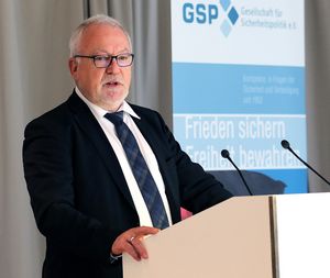 Wolfgang Hellmich, Vorsitzender des Verteidigungsausschusses des Deutschen Bundestags. Foto: DBwV/Henning