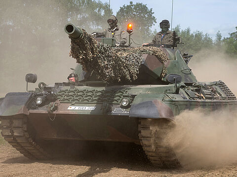 Kampfpanzer Leopard 1A5 bei der dynamischen Vorführung am Tag der Bundeswehr 2019 in Dillingen an der Donau. Foto: Bundeswehr/Jonas Weber