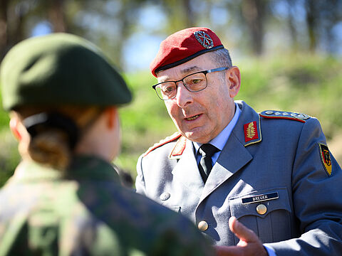 Generalinspekteur Carsten Breuer wird neuer Vorsitzender des Nato-Militärausschusses – eine große Ehre für den ranghöchsten Soldaten der Bundeswehr. Foto: picture alliance/dpa/Bernd von Jutrczenka