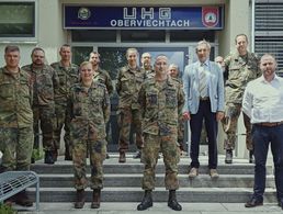 Mandatsträgerschulung mit dem Vorstand der TruKa Oberviechtach, dem Landesvorsitzenden Gerhard Stärk (3.v.r.) und Daniel Grabmann (1.v.r.). Foto: TruKa Oberviechtach