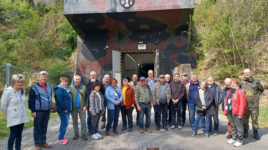 Mit der Untertageanlage der Bundeswehr in Blankenburg, hatten sich die selbstständigen Kameradschaften aus Dessau-Roßlau und Bad Düben einen sehr interessanten Ort für einen Truppenbesuch ausgesucht. Foto: Roland Büchner