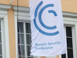 Die Munich Security Conference findet im Hotel Bayerischer Hof in München statt. Foto: picture alliance / EPA | RONALD WITTEK