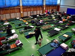 Für die Flücjhtlinge aus der Ukraine wurden bereits vielerorts Notunterkünfte eingerichtet, so wie in dieser Turnhalle einer Schule. Für die Bewältigung der anwachsenden Flüchtlingsströme werden auch Reservisten gebraucht. Foto: dpa