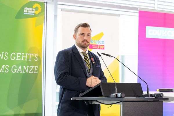 Afghanistan-Veteran Johannes Clair trug Auszüge aus seinem Buch „Vier Tage im November“ vor. Foto: DBwV/Yann Bombeke