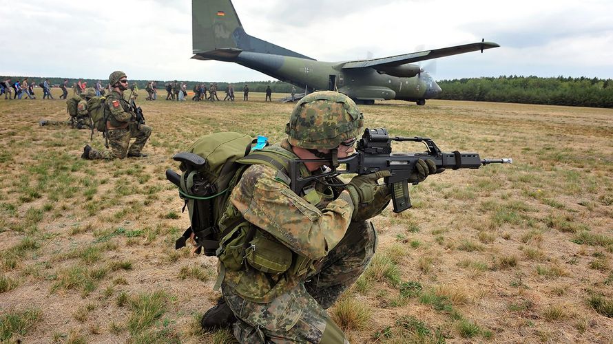 Soldaten bei der Übung "Schneller Adler" im September 2018. Foto: Bundeswehr/Carl Schulze