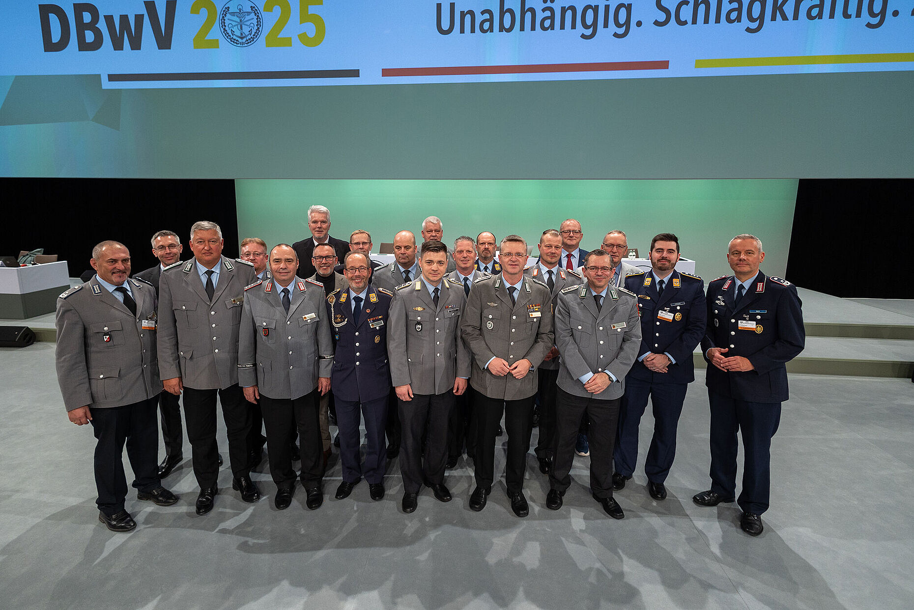 Der bei der Hauptversammlung im November 2025 gewählte Bundesvorstand. Foto: DBwV/Yann Bombeke