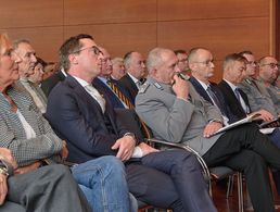 Unter den mehr als 80 Gästen des Jahresempfangs waren Abgeordnete und Politiker der Parteien aus Städten und Gemeinden, Land- und Bundestag sowie Kommandeure und Leiter von Dienststellen der Bundeswehr aus Baden-Württemberg. Foto: DBwV/Ingo Kaminsky
