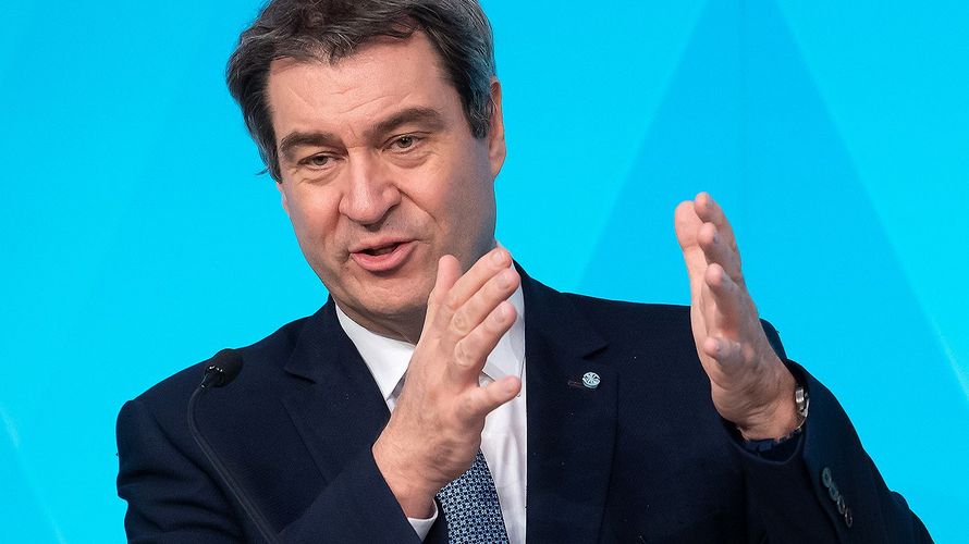 Markus Söder (CSU), Ministerpräsident von Bayern, stellt auf einer Pressekonferenz den Bayern-Plan zur Lockerung der Coronamaßnahmen vor. Foto: Sven Hoppe/dpa