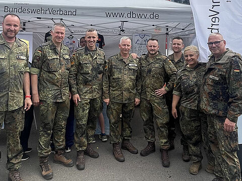 In der Clausewitz-Kaserne in Burg stand der Tag der offenen Tür auch im Zeichen des Veteranentages. Foto: DBwV