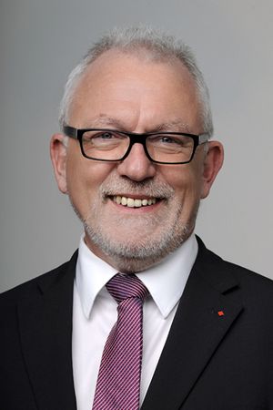 Wolfgang Hellmich. Foto: DBT/von Saldern