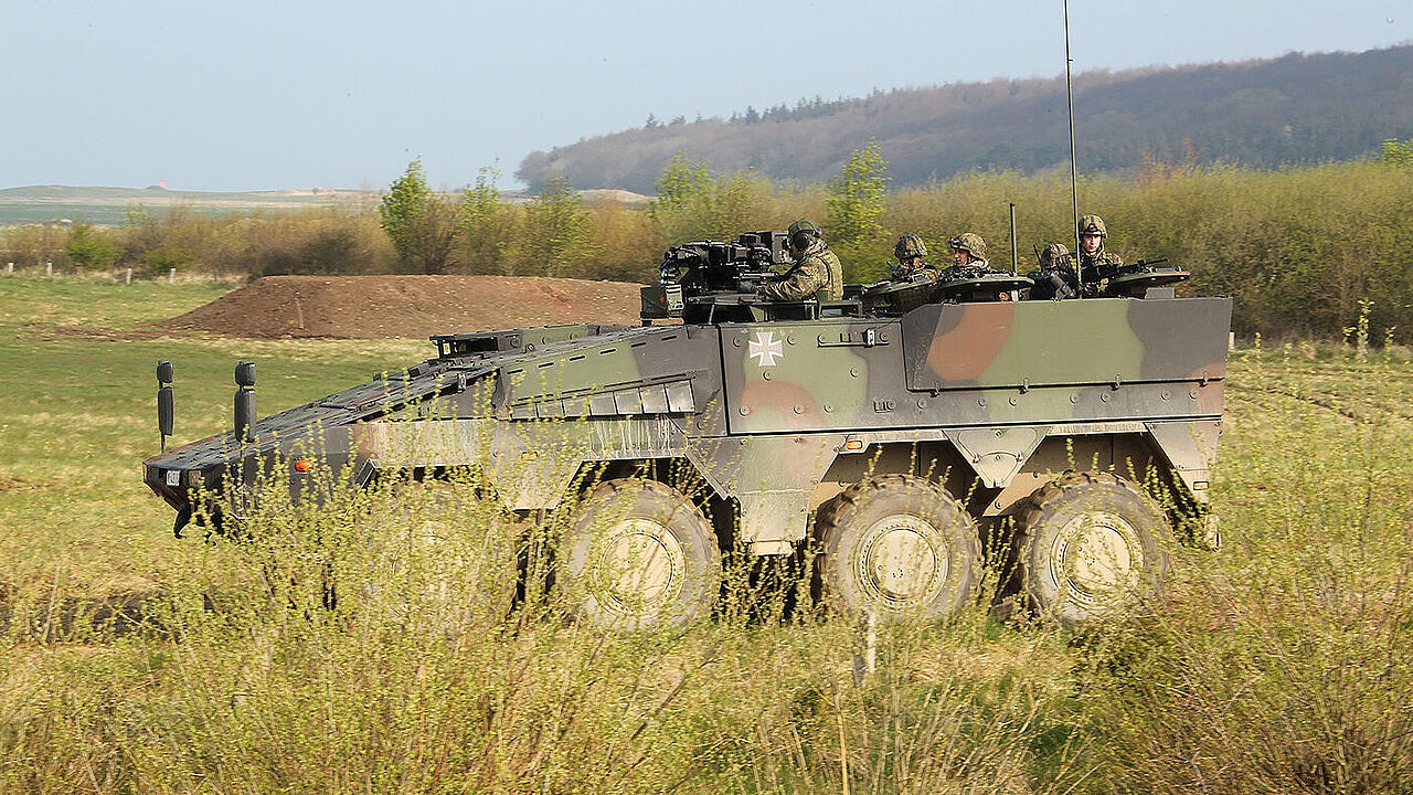 Beim GTK Boxer hat sich die Einsatzbereitschaft laut neuem Bericht verbessert. Problematisch bleiben ältere Waffensysteme wie die "Tornado"-Kampfjets oder Transporthubschrauber vom Typ CH-53. Foto: Bundeswehr/Michael Mandt