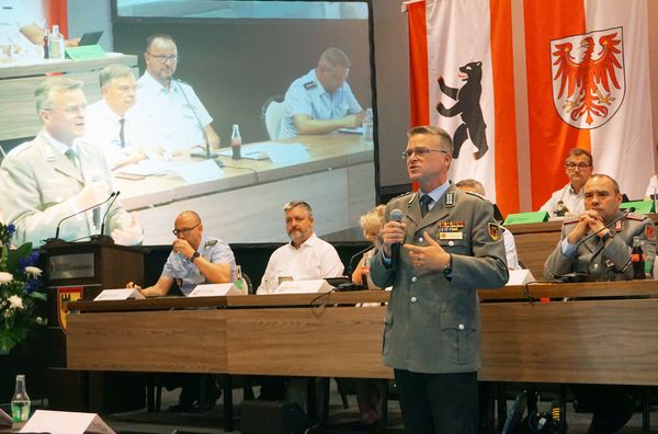 Der Bundesvorsitzende Oberst André Wüstner bei seiner Rede Foto: DBwV/Kruse