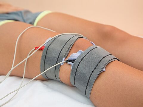 Behandlung beim Physiotherapeuten. Symbolbild: Pixabay