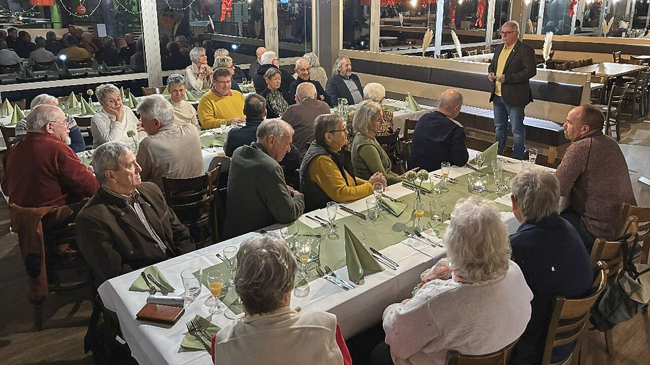 Die Kameradschaft ERH Neckarzimmern startete mit einem Neujahrstreffen in das Jahr 2026. Foto: Annette Bopp
