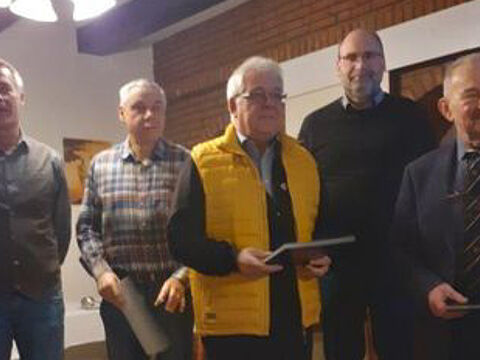 Das Treffen bot den Rahmen für die Ehrung treuer Mitglieder. Foto: LV Nord