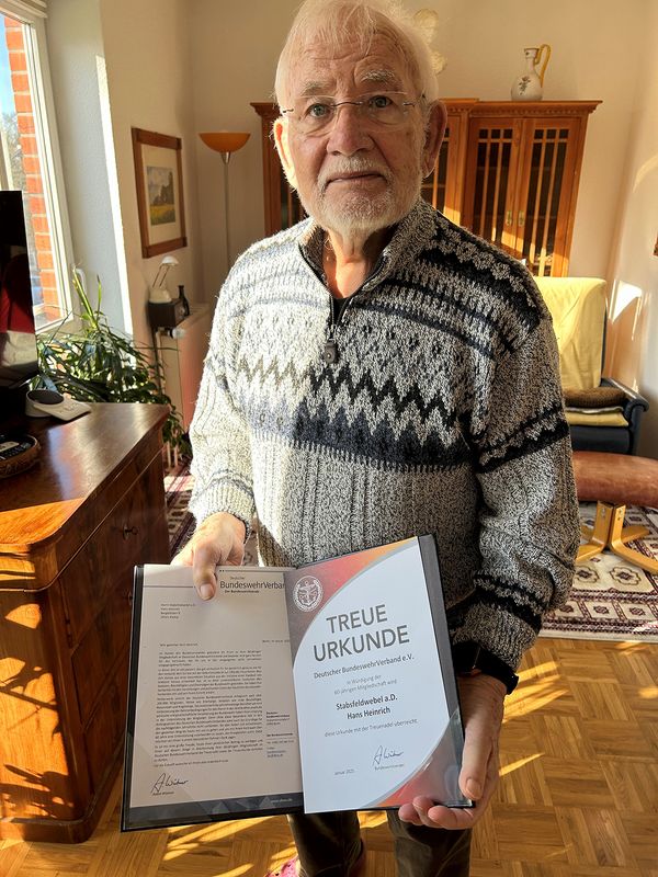 Hans Heinrich ist seit 60 Jahren Mitglied im Deutschen BundeswehrVerband. Foto: LV Nord