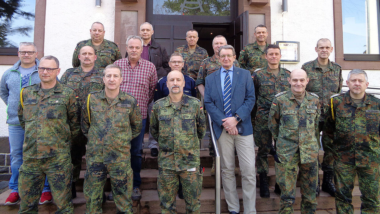 Wichtige Informationen für zukünftige Pensionäre aus dem Bezirk 7 gab es bei der Vortragsveranstaltung im Kasino Idar-Oberstein. Foto: DBwV Bez Saar-Nahe-Westpfalz