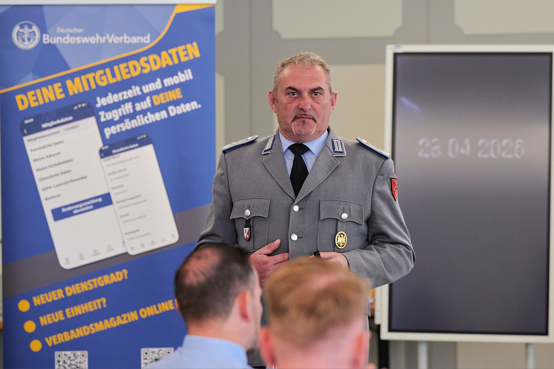 Landesvorsitzender Oberstleutnant a.D. Josef Rauch ordnete die aktuelle geopolitische Lage ein. Foto: Ingo Kaminsky