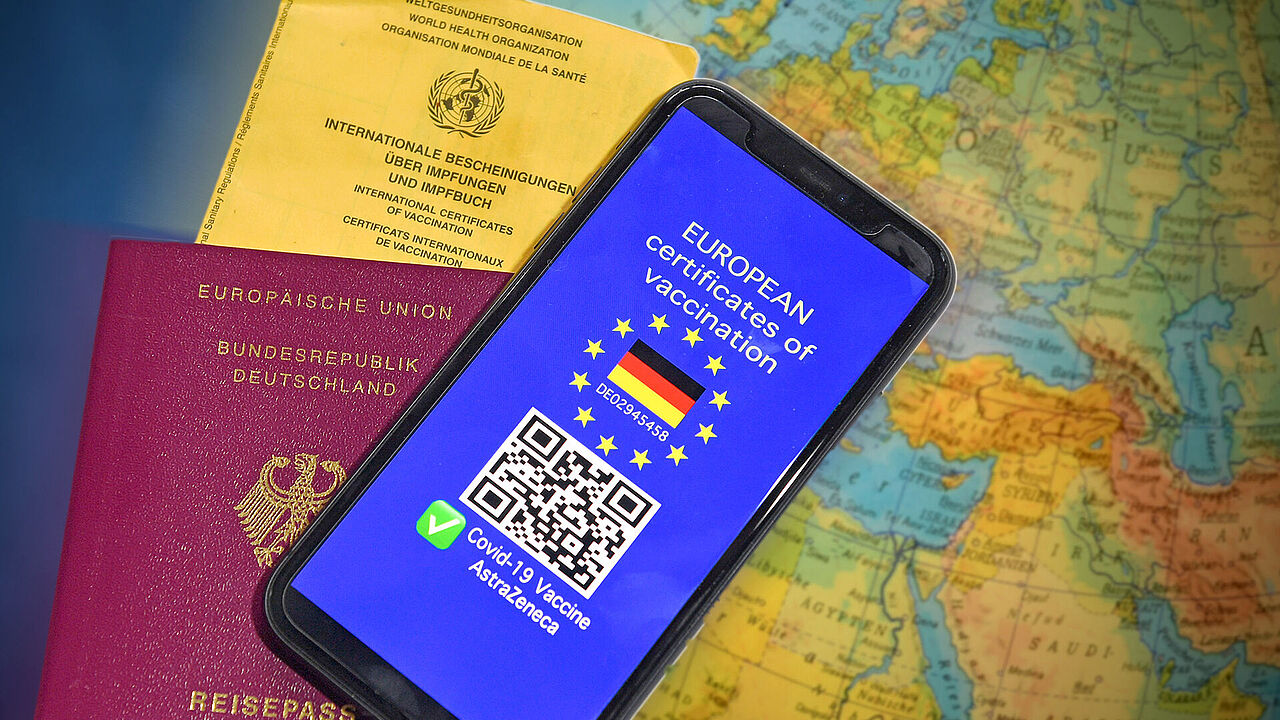 Symbolbild: Ein europaweit anerkanntes digitales Impf-Dokument soll Geimpften bald weitgehende Freiheiten ermöglichen. Foto: picture alliance / Sven Simon