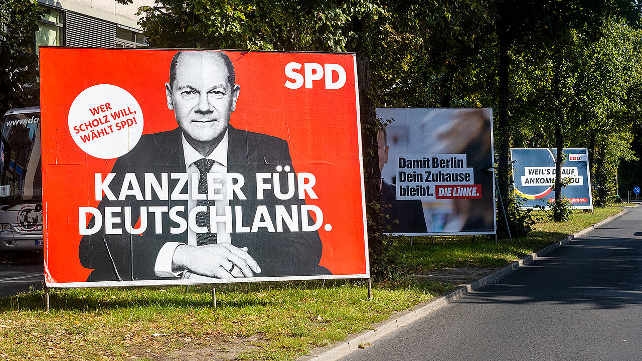 Die Qual der Wahl: Der DBwV hat Bundestagsabgeordnete angeschrieben und zur Zukunft des öffentlichen Dienstes und der Tarifbeschäftigung sowie zu einer möglichen Bürgerversicherung befragt. Foto: DBwV/Yann Bombeke