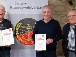 Ehrungen in Kaiserslautern: Helmut Weber, Stephan Mees und Matthias Nickel (v.l.). Foto: Bärbel Nickel