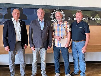 Michael Scheibert (von links), Dr. Stepfan Kaufmann, Andreas Wulf und Rainer Barz. Foto: DBwV