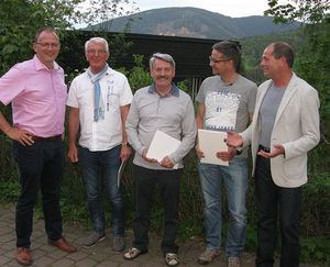 v.l.: Hptm Jörg Greiffendorf, OStFw a.D. Bernd Baumeister, StFw a.D. Friedrich Brod, StFw Wolfgang Schuler, OStFw a.D. Martin Gebauer