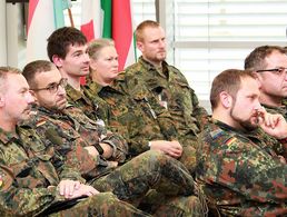 Das Interesse der 40 Berufssoldaten an den angebotenen Themen war groß. Foto: DBwV/LV Süddeutschland