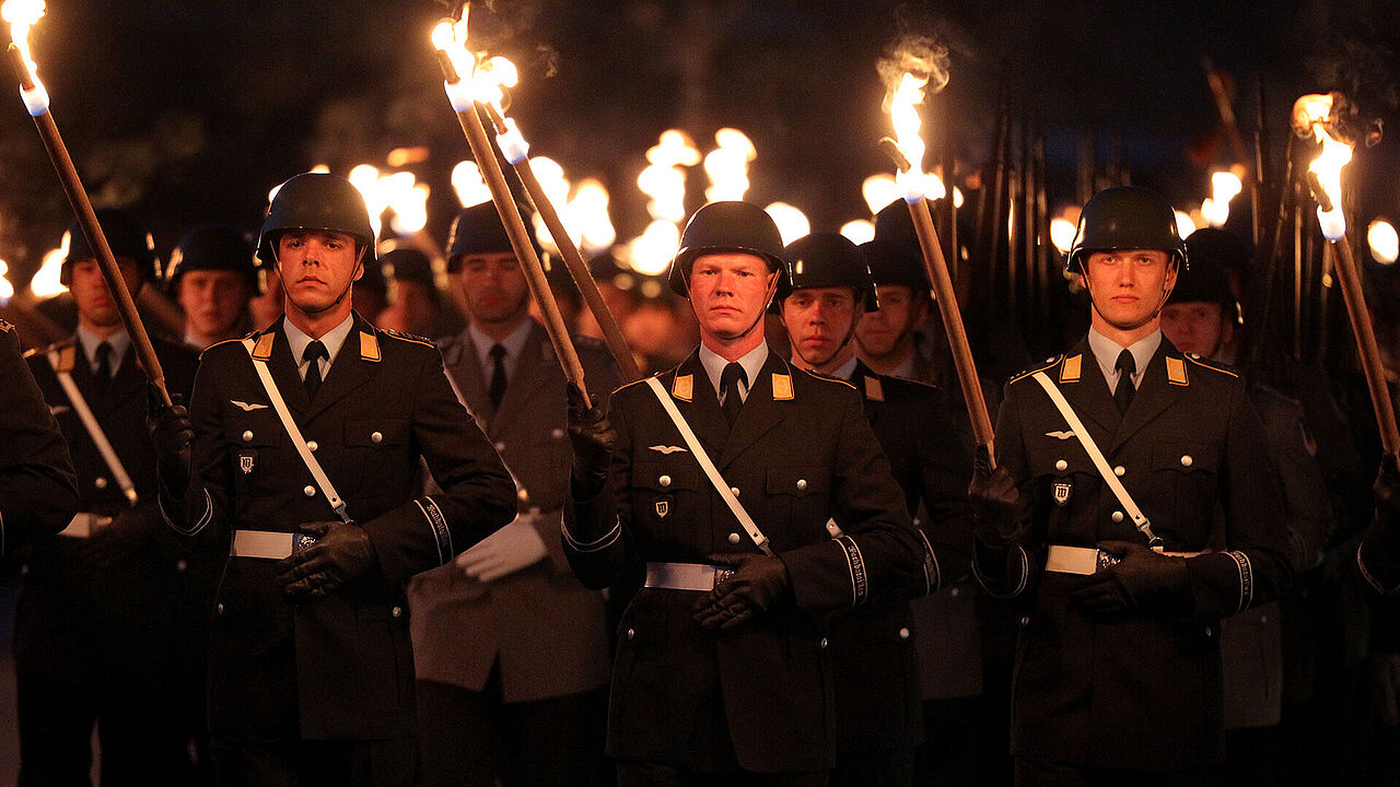 Die verteidigungspolitische Sprecherin der FDP-Bundestagsfraktion, Marie-Agnes Strack-Zimmermann, hält einen großen Zapfenstreich vor dem Bundestag für angemessen als Signal des Dankes an die Soldatinnen und Soldaten, die in Afghanistan Dienst geleistet haben. Foto: Bundeswehr/Sebastian Wilke