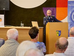 Zum Vortrag vom Kommandeur Landeskommando Baden-Württemberg, Oberst Thomas Köhring, kamen nahezu 70 Gäste von BundeswehrVerband, GSP-Ulm und DWT-Ulm. Foto: Ingo Kaminsky