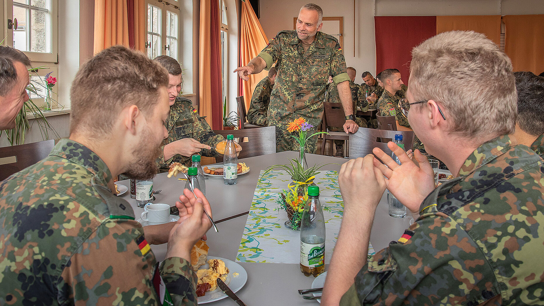 Sich auszutauschen und Neues zur Verbandsarbeit zu erfahren sind Gründe für den regen Zuspruch für das Truka-Frühstück, so Vorsitzender Hauptmann Steffen Naumann. Foto: Christoph Orth