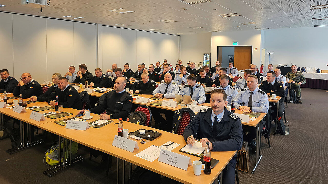 Fast 50 Teilnehmer aus den unterschiedlichen Dienststellen im Landesverband Ost waren der Einladung zur zweiten Zielgruppentagung für Vertrauenspersonen nach Wittenburg gefolgt. Foto: DBwV/Dreiser