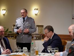 Beim Regionalempfang in Veitshöchheim: Landesvorsitzender Oberstleutnant a.D. Josef Rauch, Würzburger Landrat Thomas Eberth, Erster Bürgermeister Jürgen Götz. Foto: Ingo Kaminsky