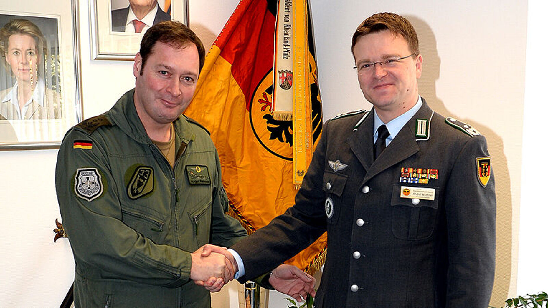 Der Vorstand der Standortkameradschaft Cochem-Ulmen konnte den Bundesvorsitzenden des Deutschen Bundeswehr Verbandes, Oberstleutnant Andre Wüstner. Foto: Markus Kroth