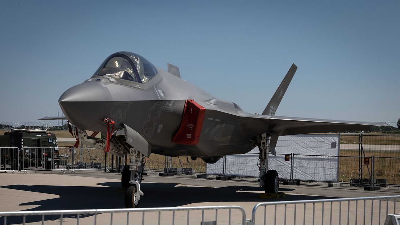 Projekte, die aus dem Sondervermögen finanziert werden, wie etwa die Beschaffung von F-35-Kampfjets für die Luftwaffe, sind nicht von der Haushaltssperre des Finanzministeriums betroffen. Archivfoto: DBwV/Yann Bombeke