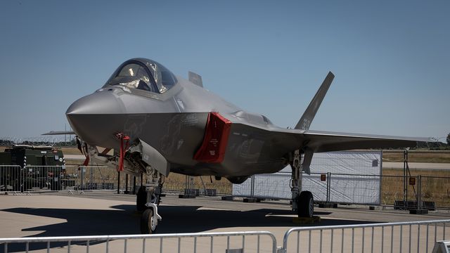 Projekte, die aus dem Sondervermögen finanziert werden, wie etwa die Beschaffung von F-35-Kampfjets für die Luftwaffe, sind nicht von der Haushaltssperre des Finanzministeriums betroffen. Archivfoto: DBwV/Yann Bombeke
