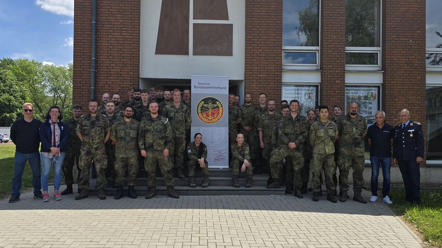 Informationstag für die Mannschaften der 1./DEU/GBR PiBrBtl 130 - eine runde Sache die allen Beteiligten nicht nur Spaß machte, sondern auch für viele gute Gespräche am Rande der Veranstaltung sorgte. Foto: 1./DEU/GBR PiBrBtl 130