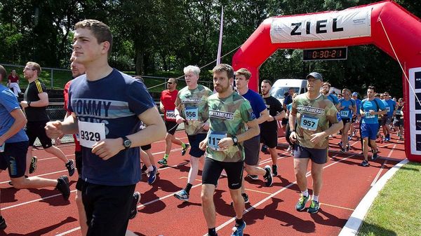 Zuletzt gingen beim Solidaritätslauf in Hamburg mehr als 1600 Läuferinnen und Läufer an den Start. Foto: DBwV/Amina Vieth
