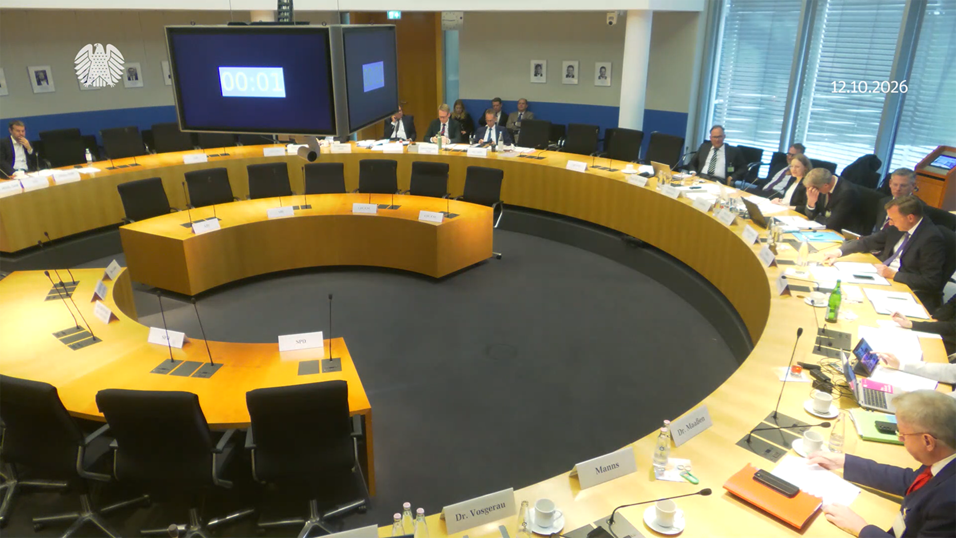 Komplexe Thematik: Vier Stunden dauerte die Sachverständigenanhörung im Innenausschuss. Quelle: Deutscher Bundestag/Screenshot