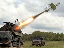 Das KZO ist nur eine der diversen Drohnen, die bei der Bundeswehr im Einsatz sind, sie wird mit einem Booster aus einem Behälter gestartet. Foto: Bundeswehr/Sebastian Wilke