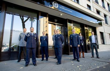 Vor der offiziellen Übergabe des Dokuments "Mission Seele" waren die Einsatzversehrten zu Gast in der DBwV-Bundesgeschäftsstelle. Foto: DBwV/Yann Bombeke