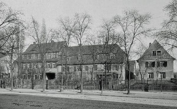 Brommys Geburtshaus um 1900. Foto: Gemeinfrei