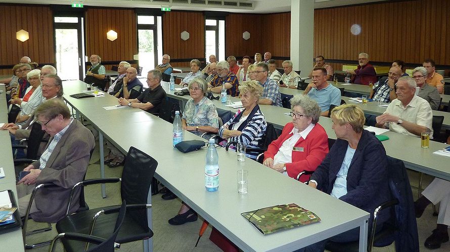 Der Sozialdienst der Bundeswehr ist zentraler Partner im Netzwerk der Hilfe und bietet Beratung und Hilfe in allen sozialen Fragen. (Foto: KERH Düsseldorf - Bergisches Land)