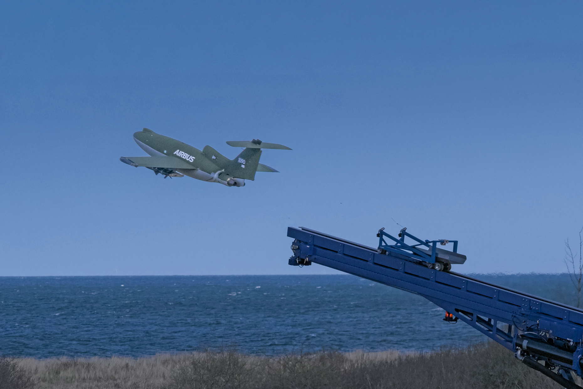 Beim Demonstrationsflug wurde „Bird of Prey“ per Katapult gestartet. Foto: Airbus Defence and Space GmbH 2026